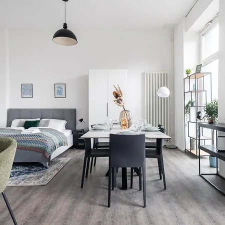Homely Berlin - Spacious, Modern, S-Bahn Nearby , Groups & Families Exterior photo
