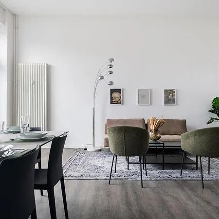 Homely Berlin - Spacious, Modern, S-Bahn Nearby , Groups & Families Exterior photo